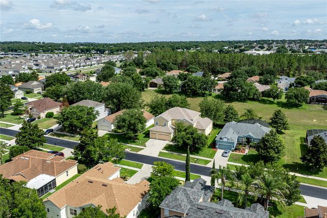 2718 KNIGHTSBRIDGE ROAD, Clermont, FL 34711