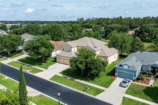 2718 KNIGHTSBRIDGE ROAD, Clermont, FL 34711