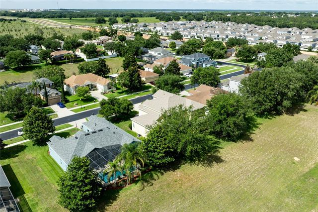 2718 KNIGHTSBRIDGE ROAD, Clermont, FL 34711