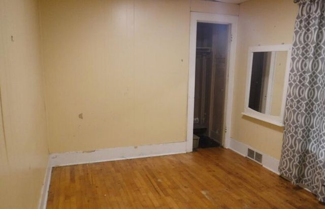 2726 E Main Street, Kalamazoo, MI 49048