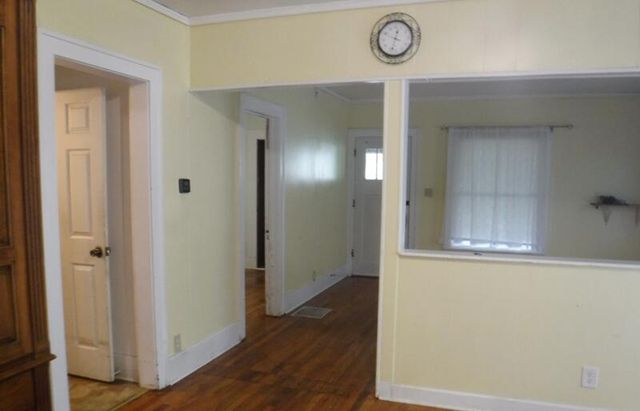 2726 E Main Street, Kalamazoo, MI 49048
