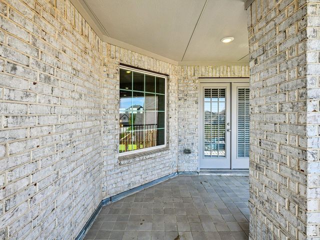 5225 Great Oaks Drive, Pearland, TX 77584