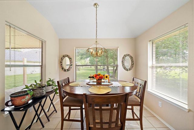 907 S Peach Hollow Court, Pearland, TX 77584