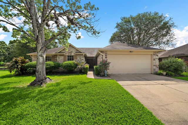 907 S Peach Hollow Court, Pearland, TX 77584
