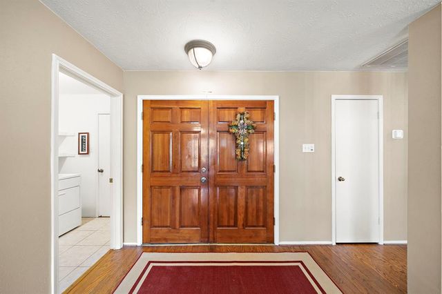 907 S Peach Hollow Court, Pearland, TX 77584