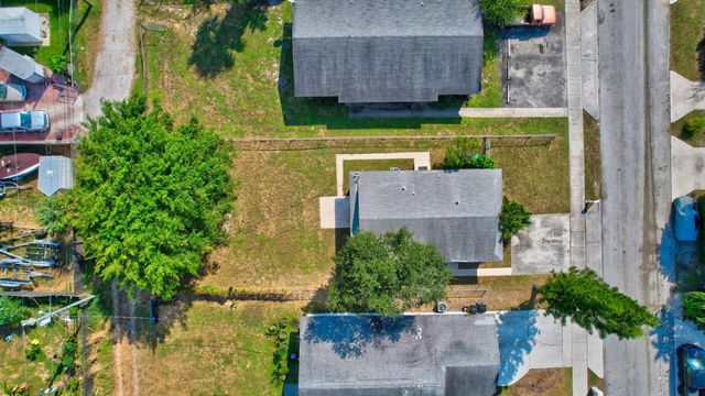 237 SW 11th Avenue, Delray Beach, FL 33444