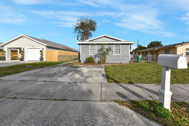 237 SW 11th Avenue, Delray Beach, FL 33444