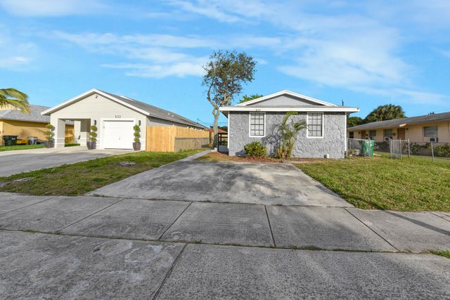 237 SW 11th Avenue, Delray Beach, FL 33444