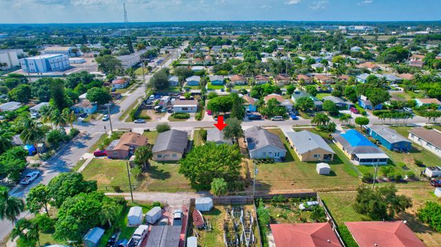 237 SW 11th Avenue, Delray Beach, FL 33444
