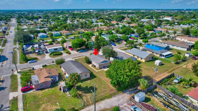 237 SW 11th Avenue, Delray Beach, FL 33444