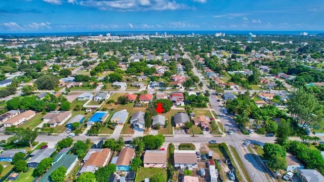 237 SW 11th Avenue, Delray Beach, FL 33444