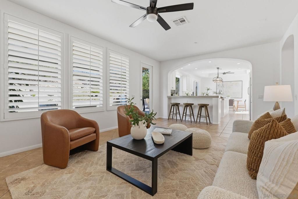 Image 17 of property listing at 3393 Holly Oak Ln, Escondido, CA 92027