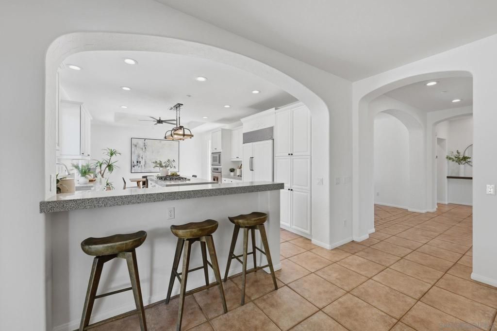 Image 9 of property listing at 3393 Holly Oak Ln, Escondido, CA 92027