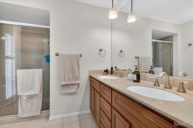 1331 Parkview Valley Drive, Ballwin, MO 63011