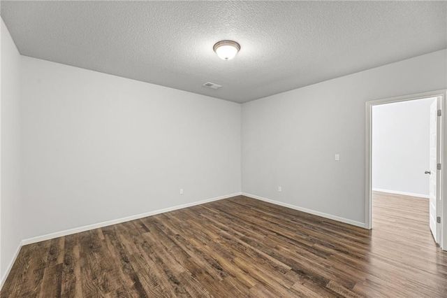 21325 W 216th Street, Spring Hill, KS 66083