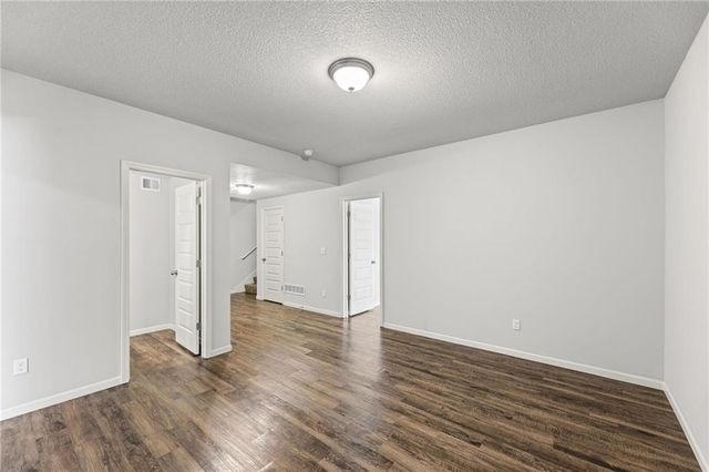 21325 W 216th Street, Spring Hill, KS 66083