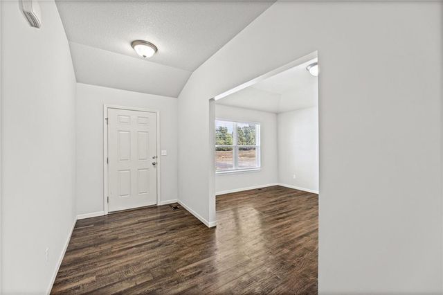21325 W 216th Street, Spring Hill, KS 66083