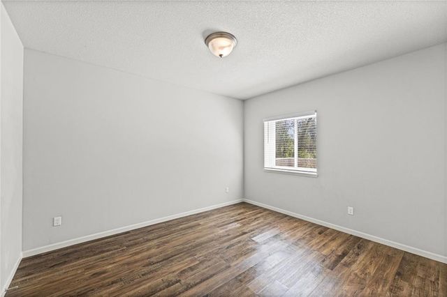 21325 W 216th Street, Spring Hill, KS 66083