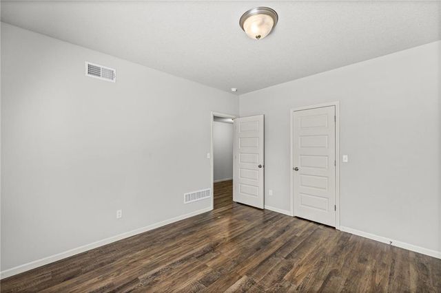 21325 W 216th Street, Spring Hill, KS 66083