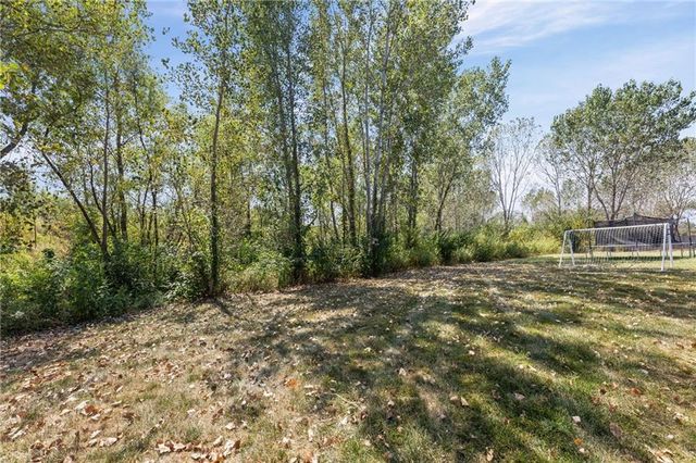 21325 W 216th Street, Spring Hill, KS 66083