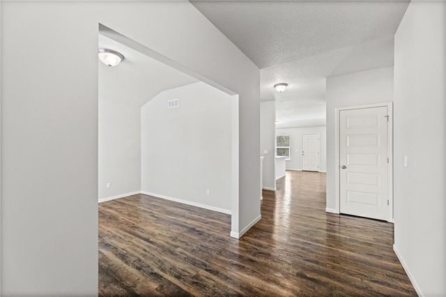 21325 W 216th Street, Spring Hill, KS 66083