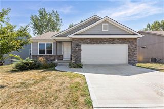21325 W 216th Street, Spring Hill, KS 66083