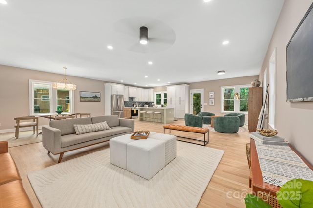1921 St John Street, Charlotte, NC 28216