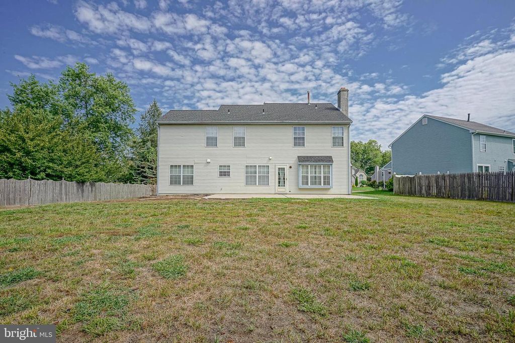 4 SADDLEBROOK DR, Sewell, NJ 08080