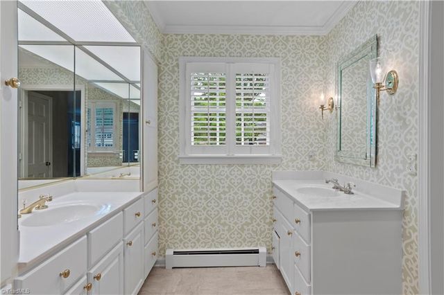 959 Belfast Place, Winston-salem, NC 27106