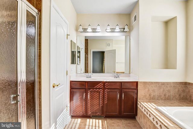 42575 HIGHGATE TER, Brambleton, VA 20148