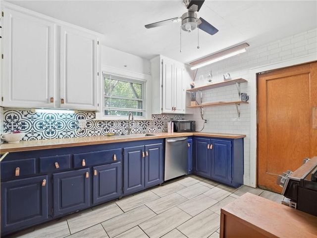 320 N River Boulevard, Independence, MO 64050