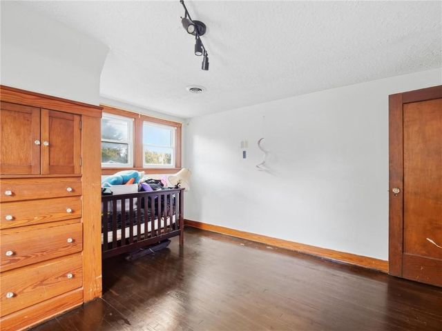320 N River Boulevard, Independence, MO 64050