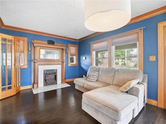 320 N River Boulevard, Independence, MO 64050