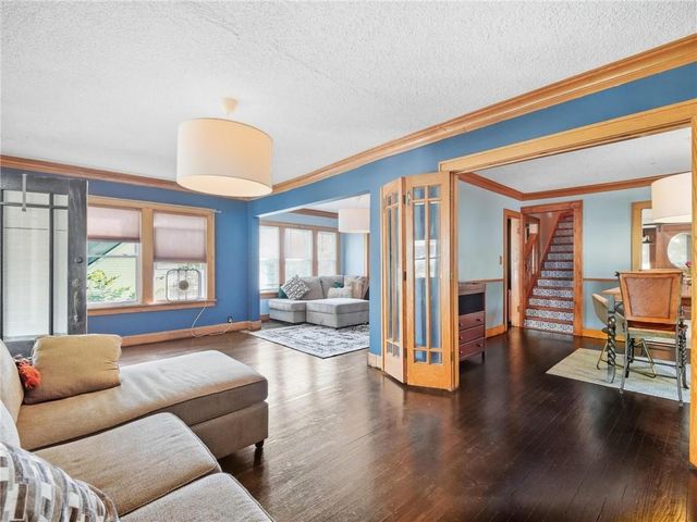 320 N River Boulevard, Independence, MO 64050