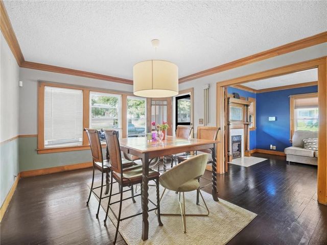 320 N River Boulevard, Independence, MO 64050