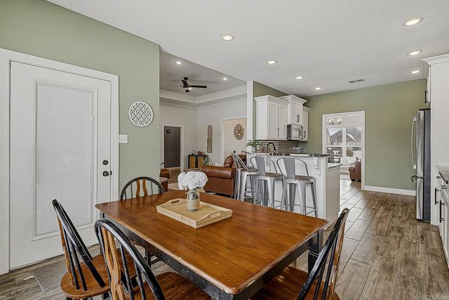 817 Gloucester Close, Jonesboro, AR 72405