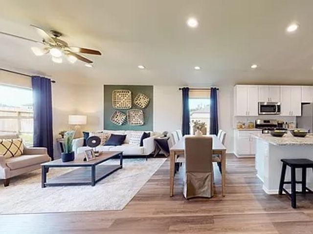 8715 Preston Wood Drive, Fort Smith, AR 72916