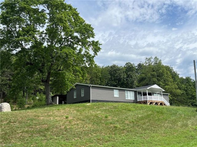 2014 Young Road, Walnut Cove, NC 27052