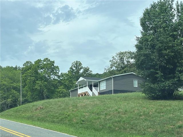 2014 Young Road, Walnut Cove, NC 27052