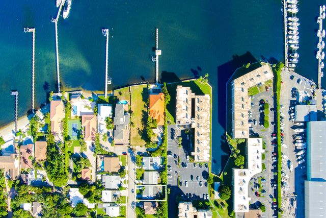 69 S 18th Ave S S, Lake Worth Beach, FL 33460