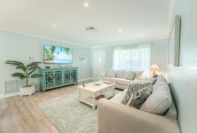 69 S 18th Ave S S, Lake Worth Beach, FL 33460