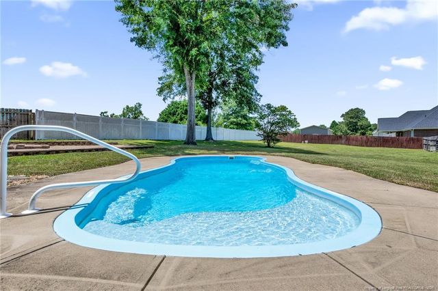 115 Hurdle Lane, Raeford, NC 28376