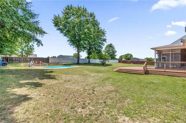 115 Hurdle Lane, Raeford, NC 28376