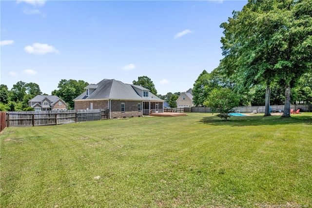 115 Hurdle Lane, Raeford, NC 28376