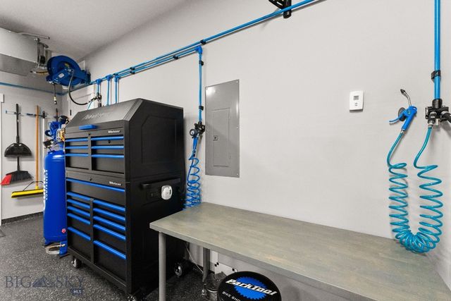 1501 Deadwood, Belgrade, MT 59714