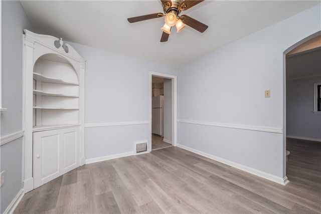 1139 Cedar, Mt Lebanon, PA 15228