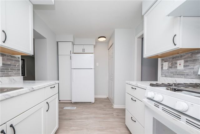 1139 Cedar, Mt Lebanon, PA 15228