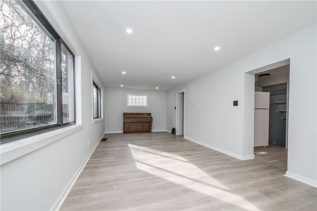 1139 Cedar, Mt Lebanon, PA 15228