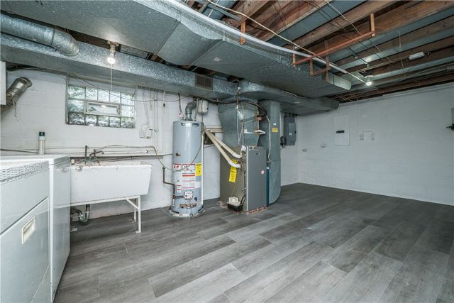 1139 Cedar, Mt Lebanon, PA 15228