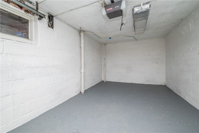 1139 Cedar, Mt Lebanon, PA 15228